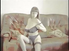بلوند, آسیایی, زیبا  ...