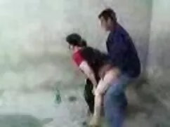 یک مرد زیبایی جذاب ز ...