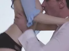 یک دکتر می خواهد به  ...